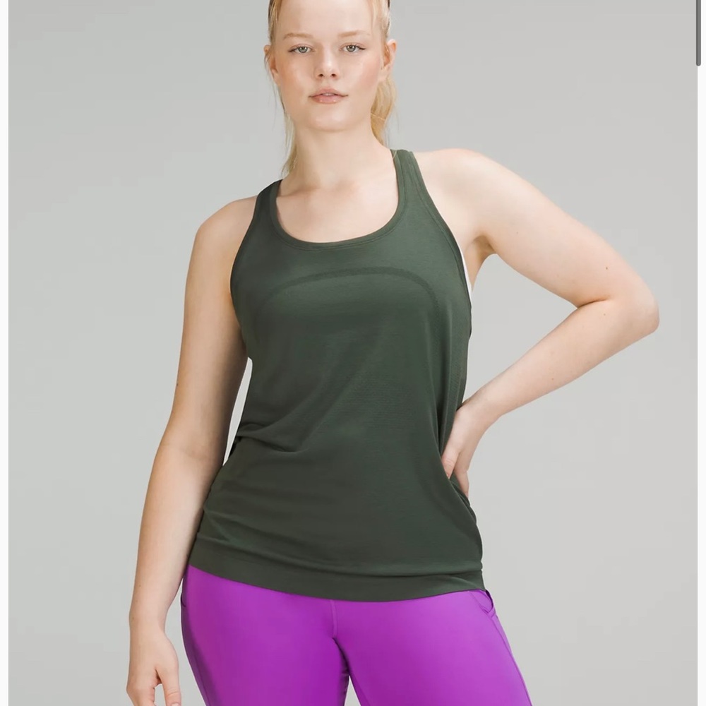 Lululemon tank top